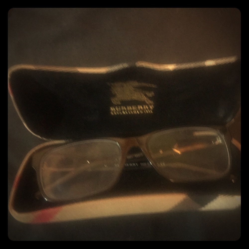 Burberry prescription glasses